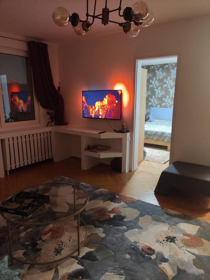 Ferienwohnung The Dome, Sala Palatului, Walking Distance To The Old Town Bukarest Exterior foto