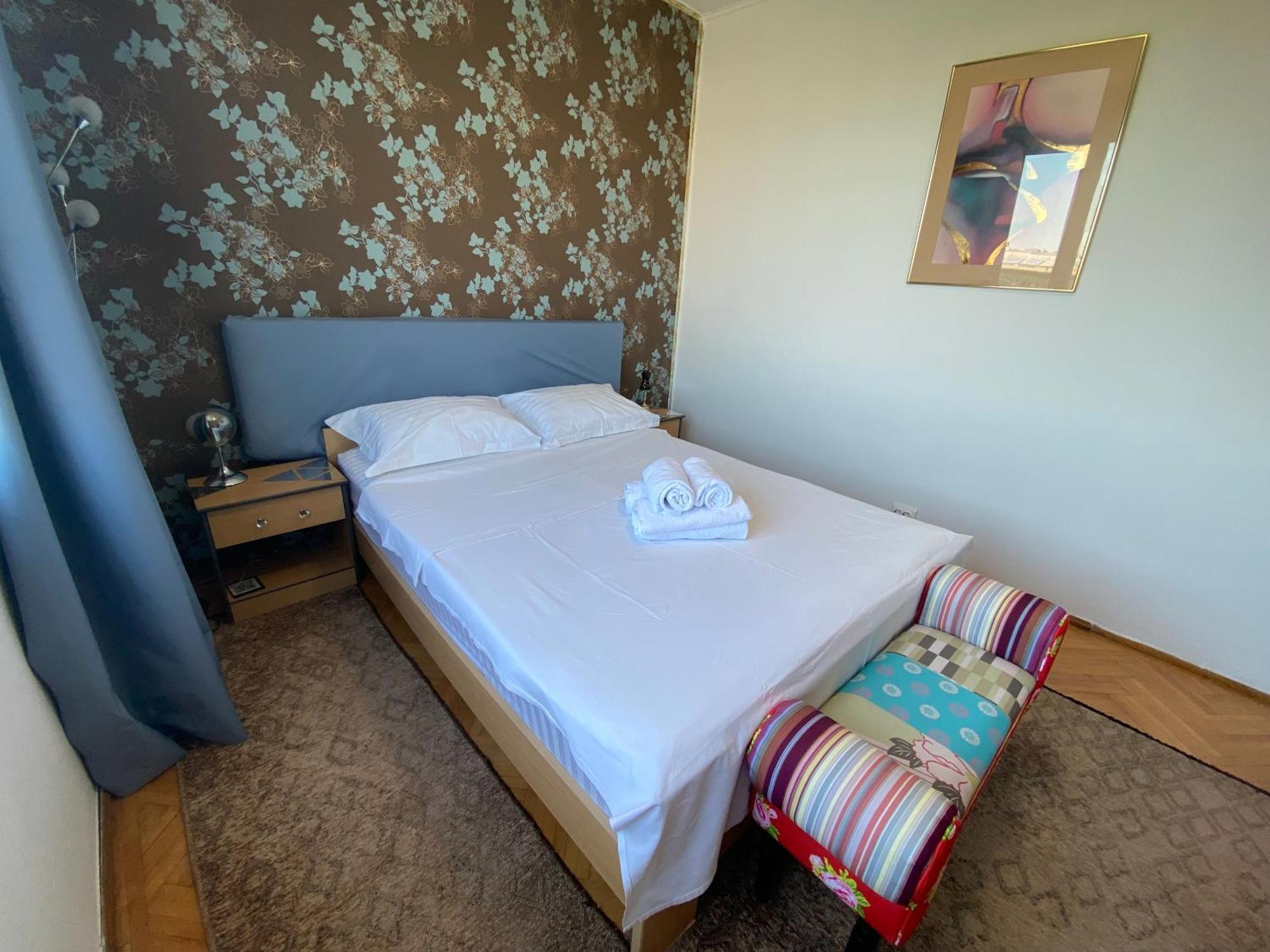 Ferienwohnung The Dome, Sala Palatului, Walking Distance To The Old Town Bukarest Exterior foto